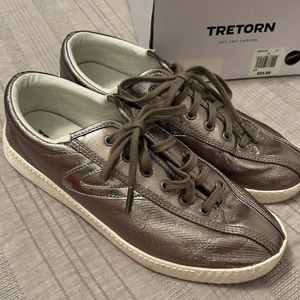 Tretorn canvas nylite sneaker. Size 8.5. Rarely worn.